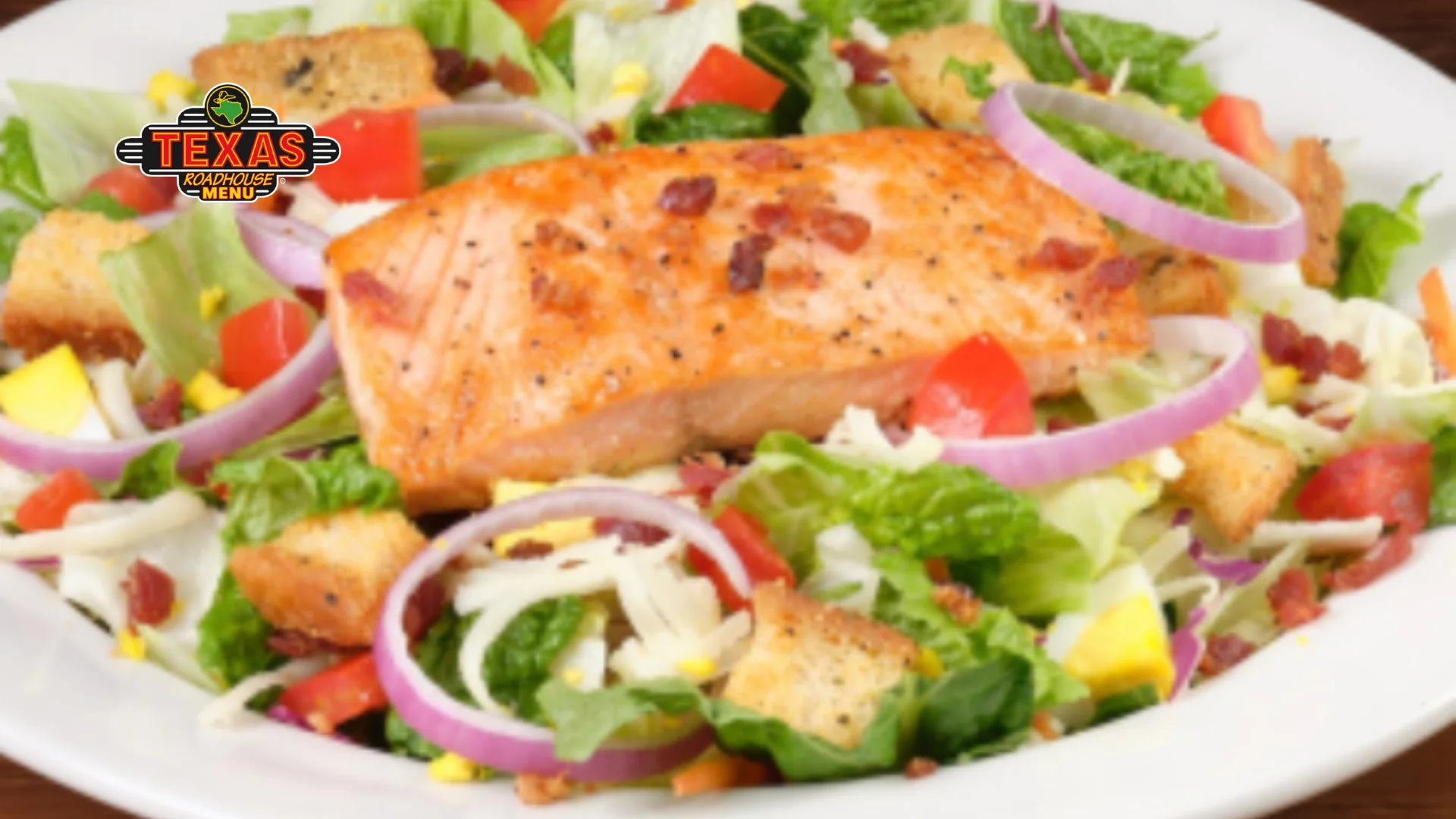 Grilled Salmon Salad with mixed salad