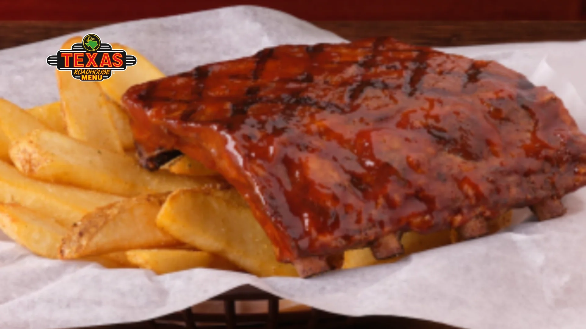 Killer Ribs served with chips